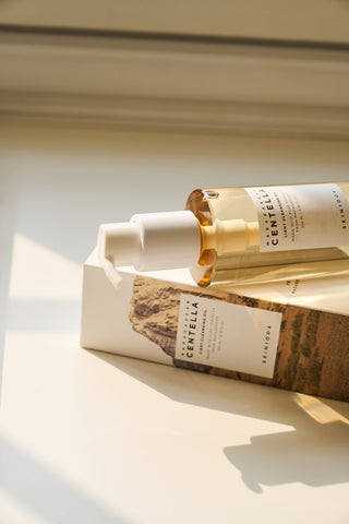 Madagascar Centella Light Cleansing Oil
